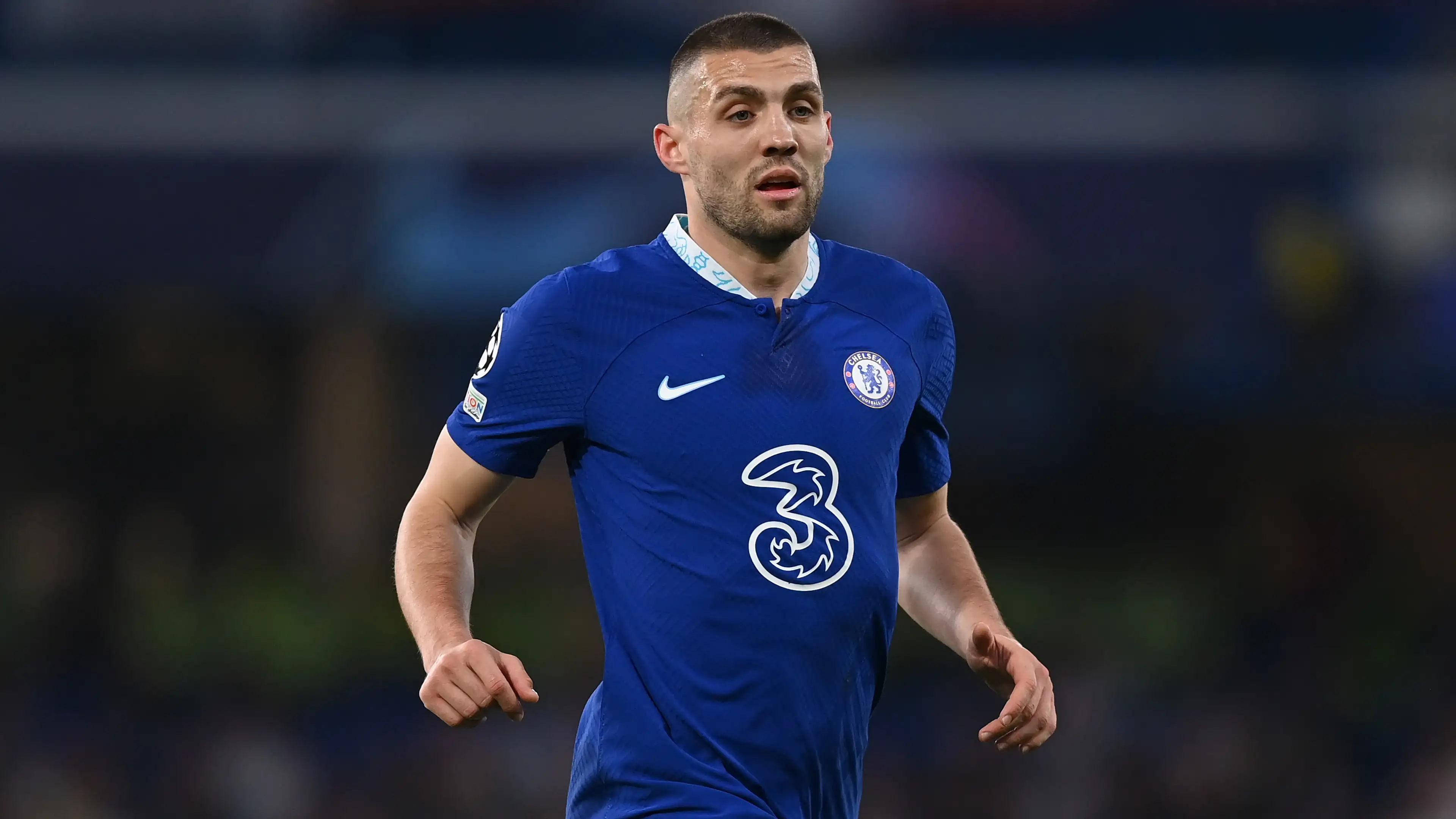 Report: Manchester United join in race to sign Chelsea star